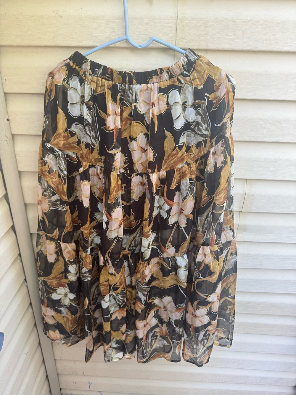 MELLODAY Black Floral Tiered Skirt with Gold and Pink Accents
